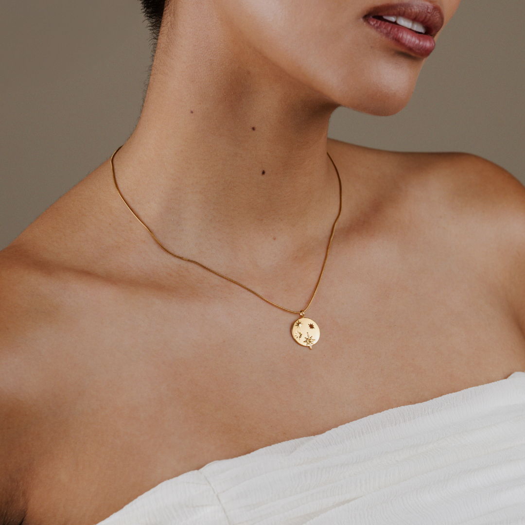 Shiny Stars Necklace Gold