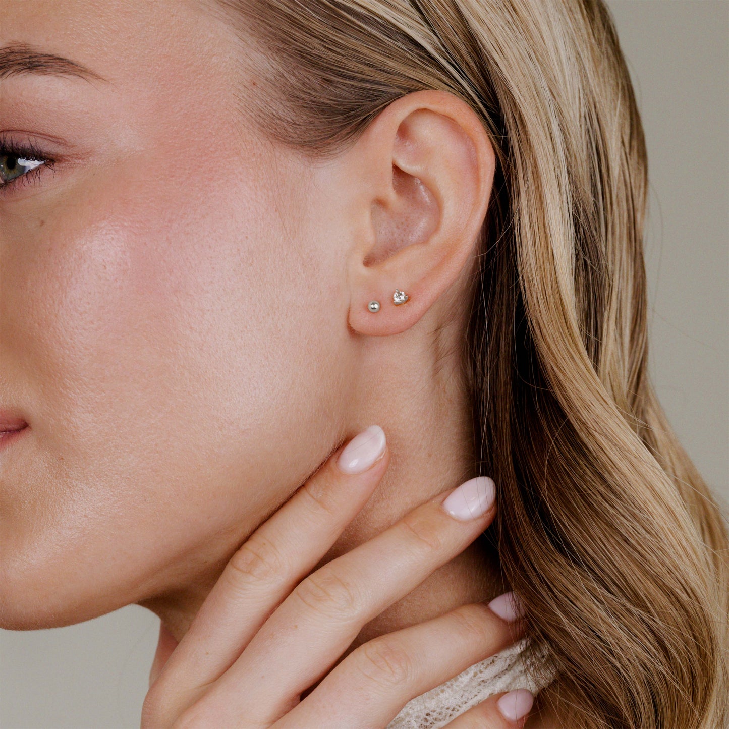 Delicate Bead Stud Bundle Silber