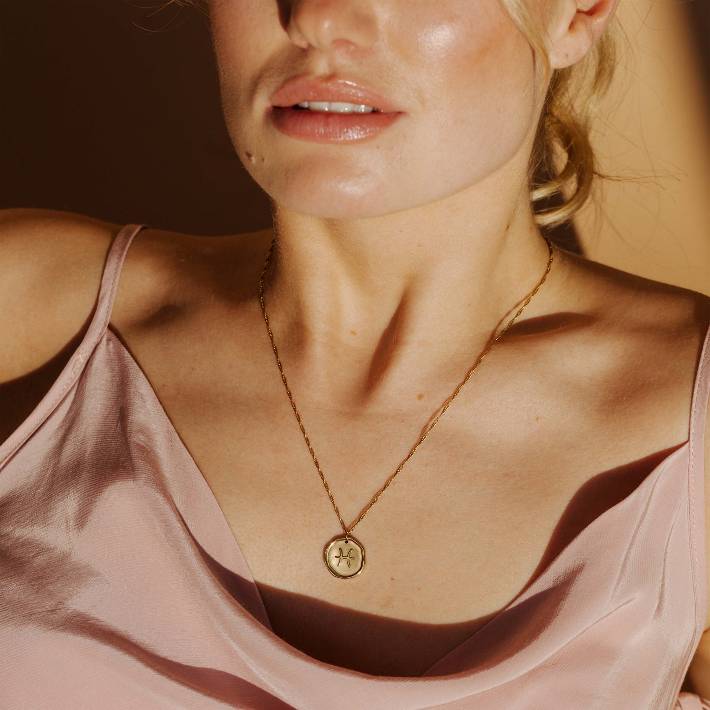 Zodiac Necklace – Pisces / Fische Gold