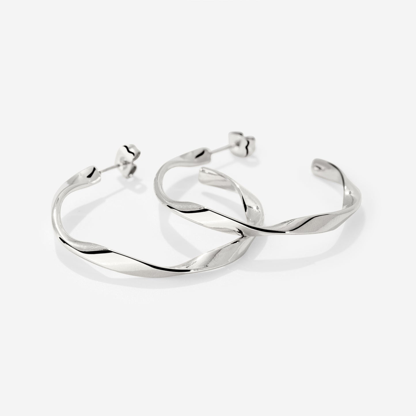 Sahira Hoop Studs Medium Silber