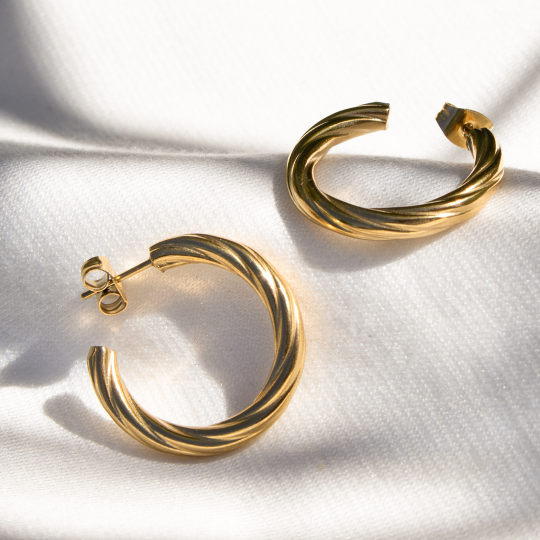 Squeeze it Medium Hoop Studs Silber