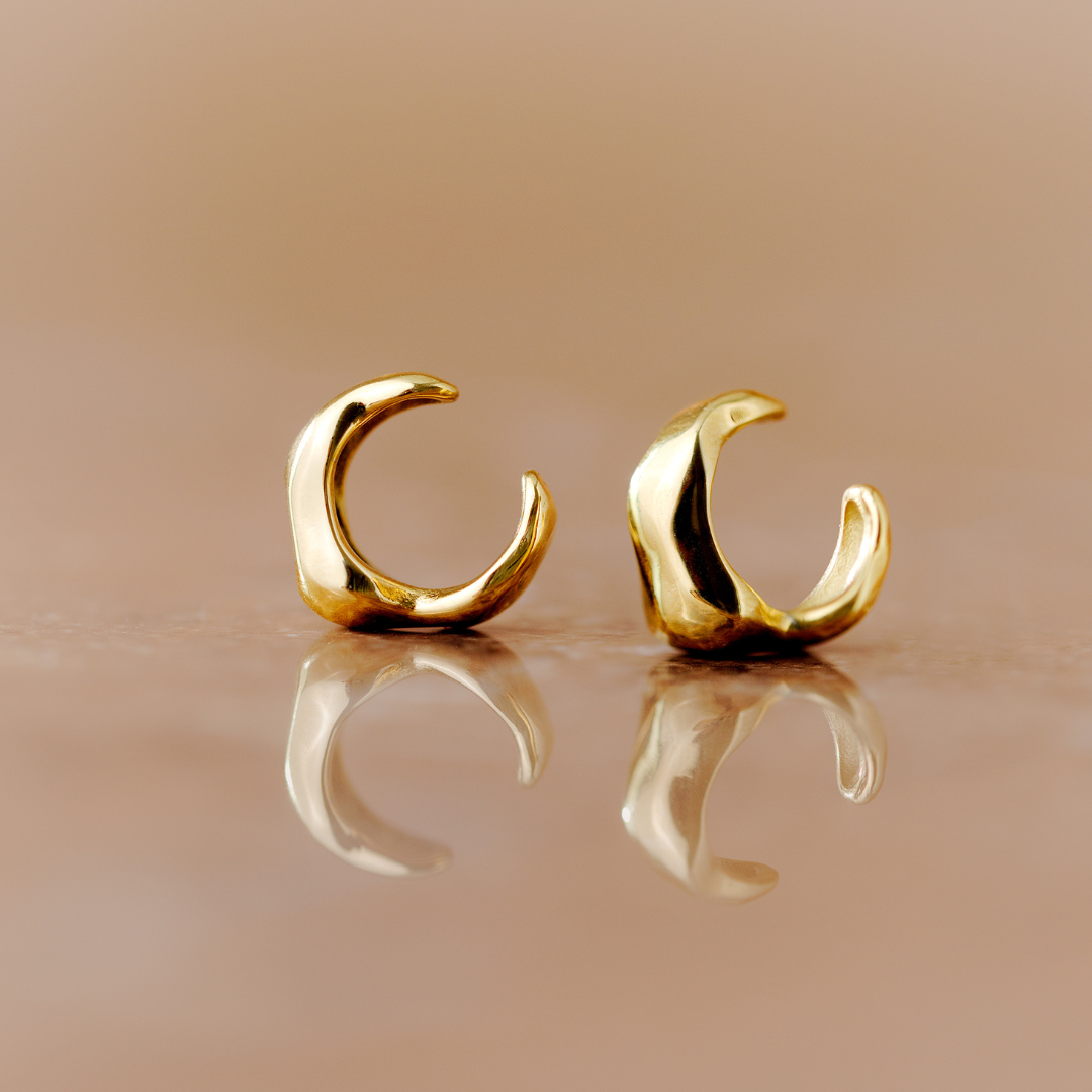 Colorful Conny Ear Cuff Gold