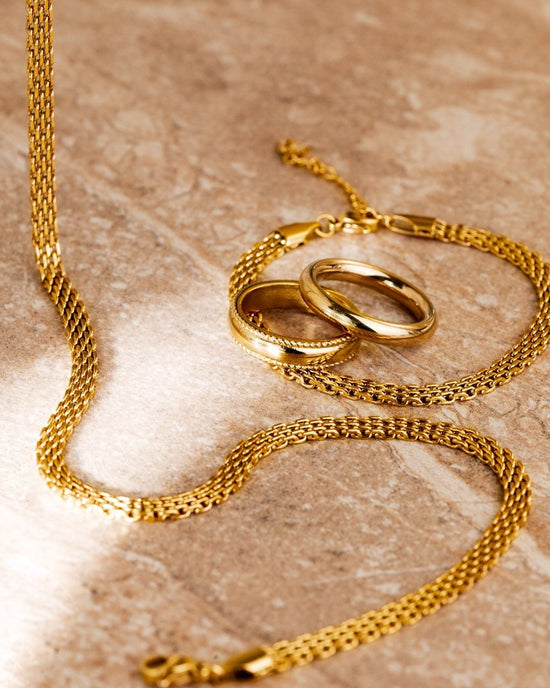 Vintage Treasure Ring Gold