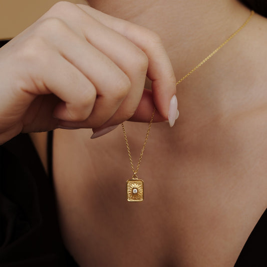 Sun Relic Necklace Gold
