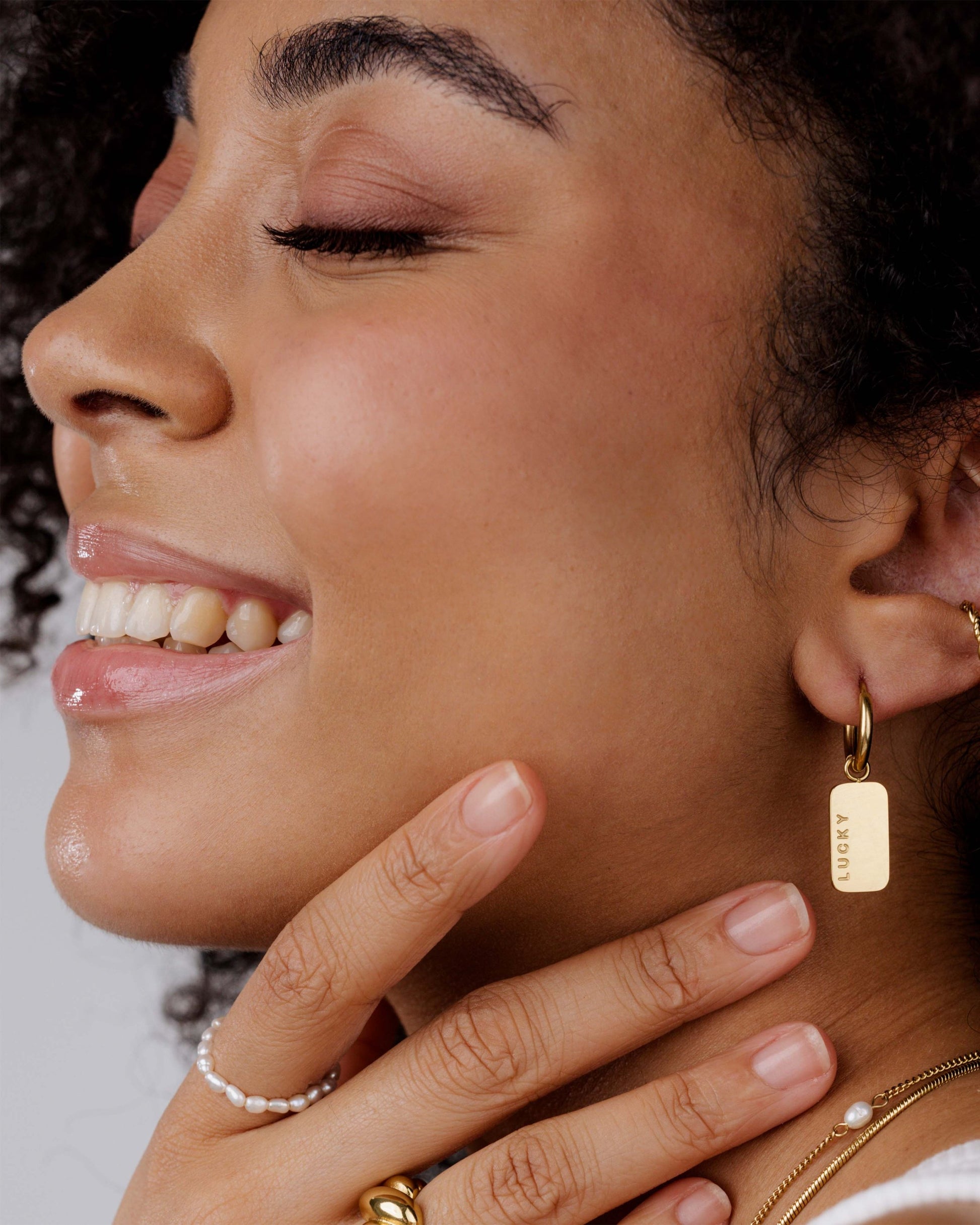 Lucky Pendant Hoop Set Small Gold