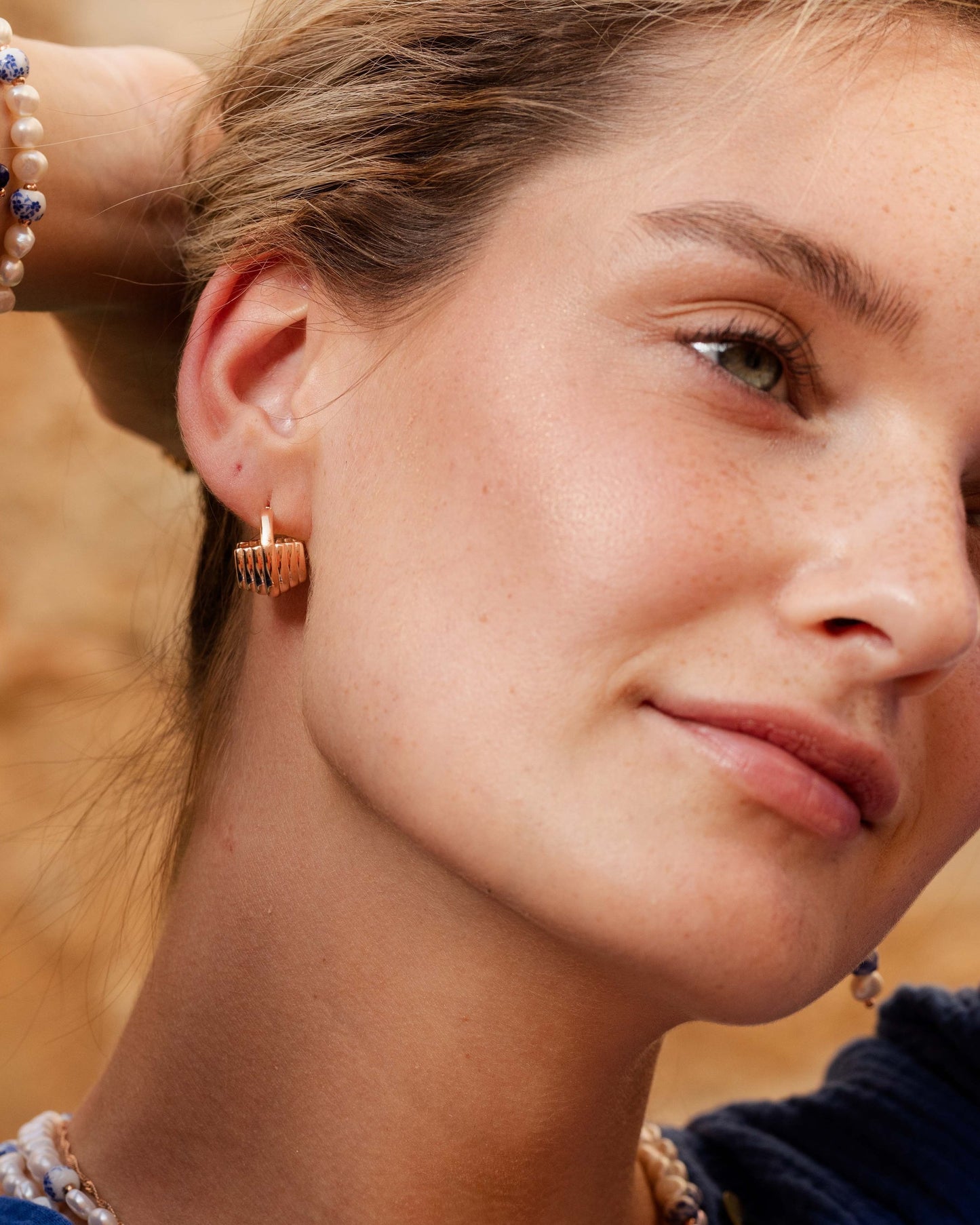 [[Farbe:Roségold,shopthelook]]