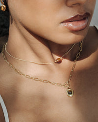 [[Farbe:Gold,shopthelook]]