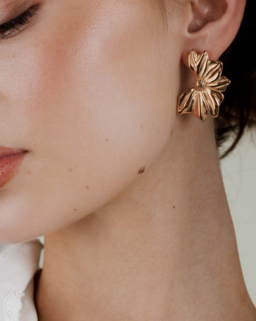 Eternal Bloom Studs Roségold