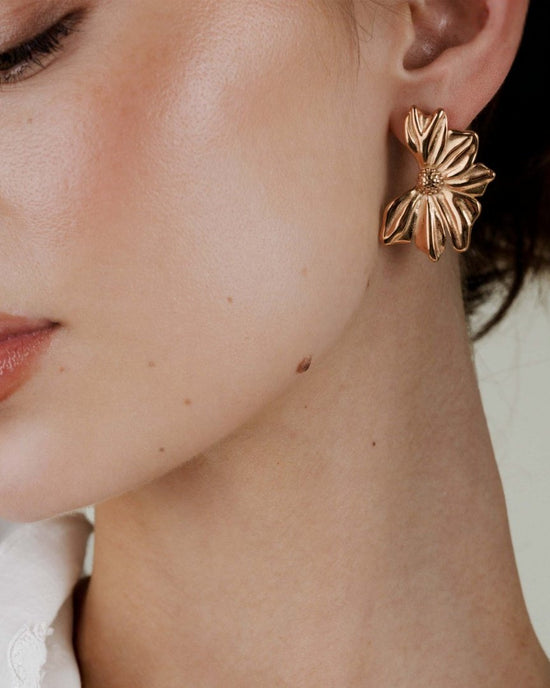 Eternal Bloom Studs Roségold