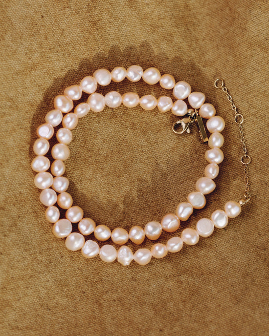 Dusty Rose Perlita Choker Gold