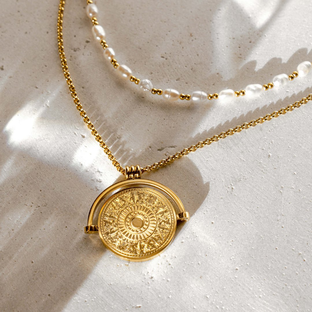 [[Farbe:Gold]]