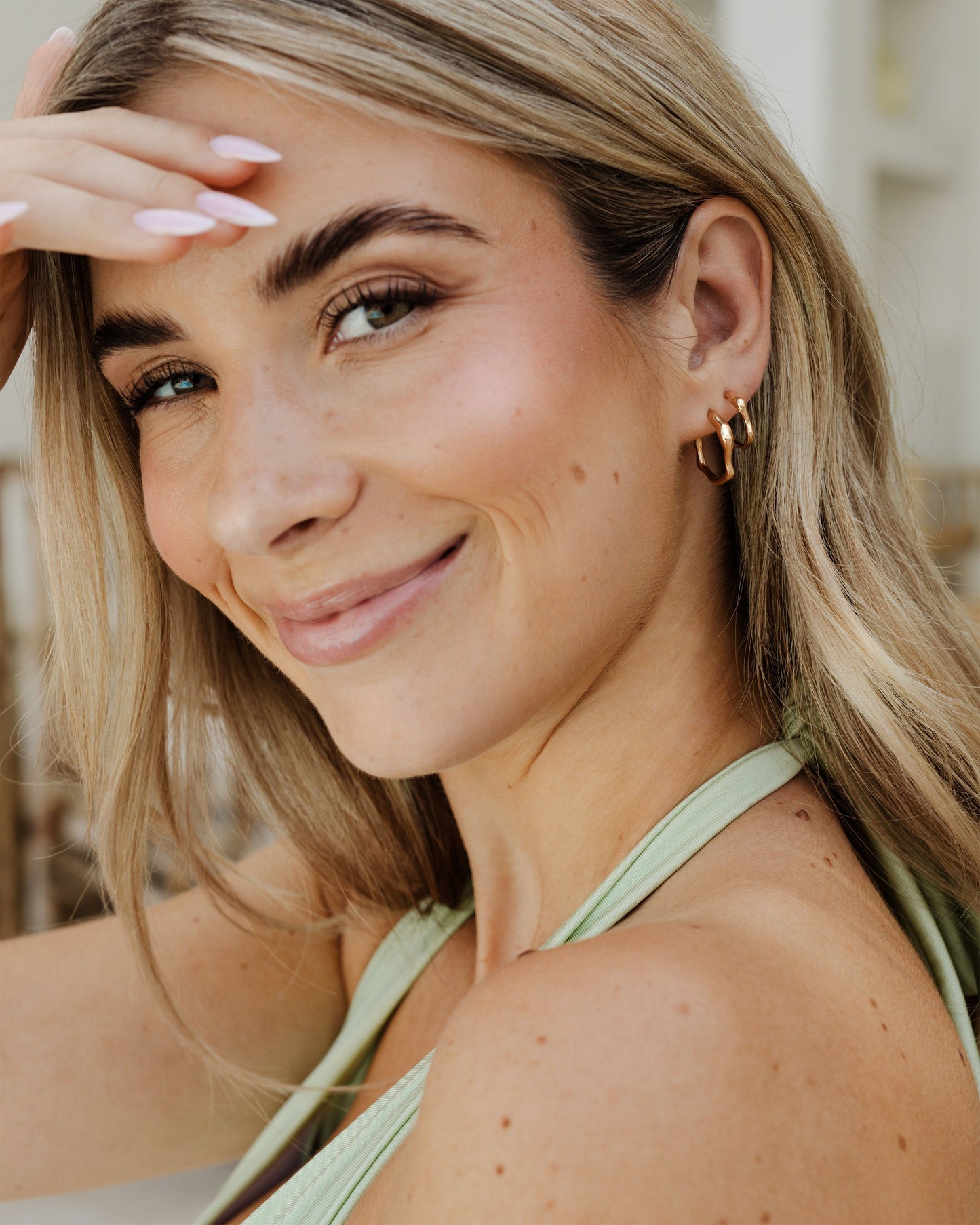 [[Farbe:Roségold,shopthelook]]