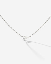 [[Farbe:Silber,Buchstabe:V]]