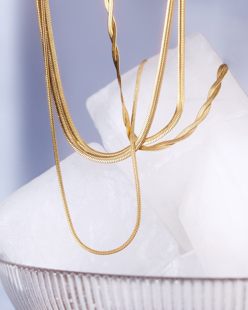 Round Snake Necklace Gold