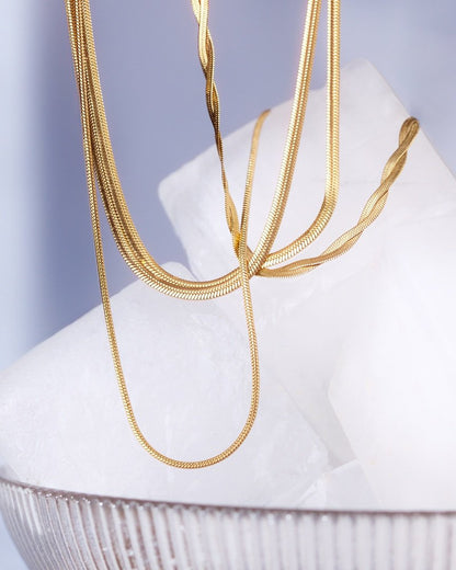 Round Snake Necklace Gold