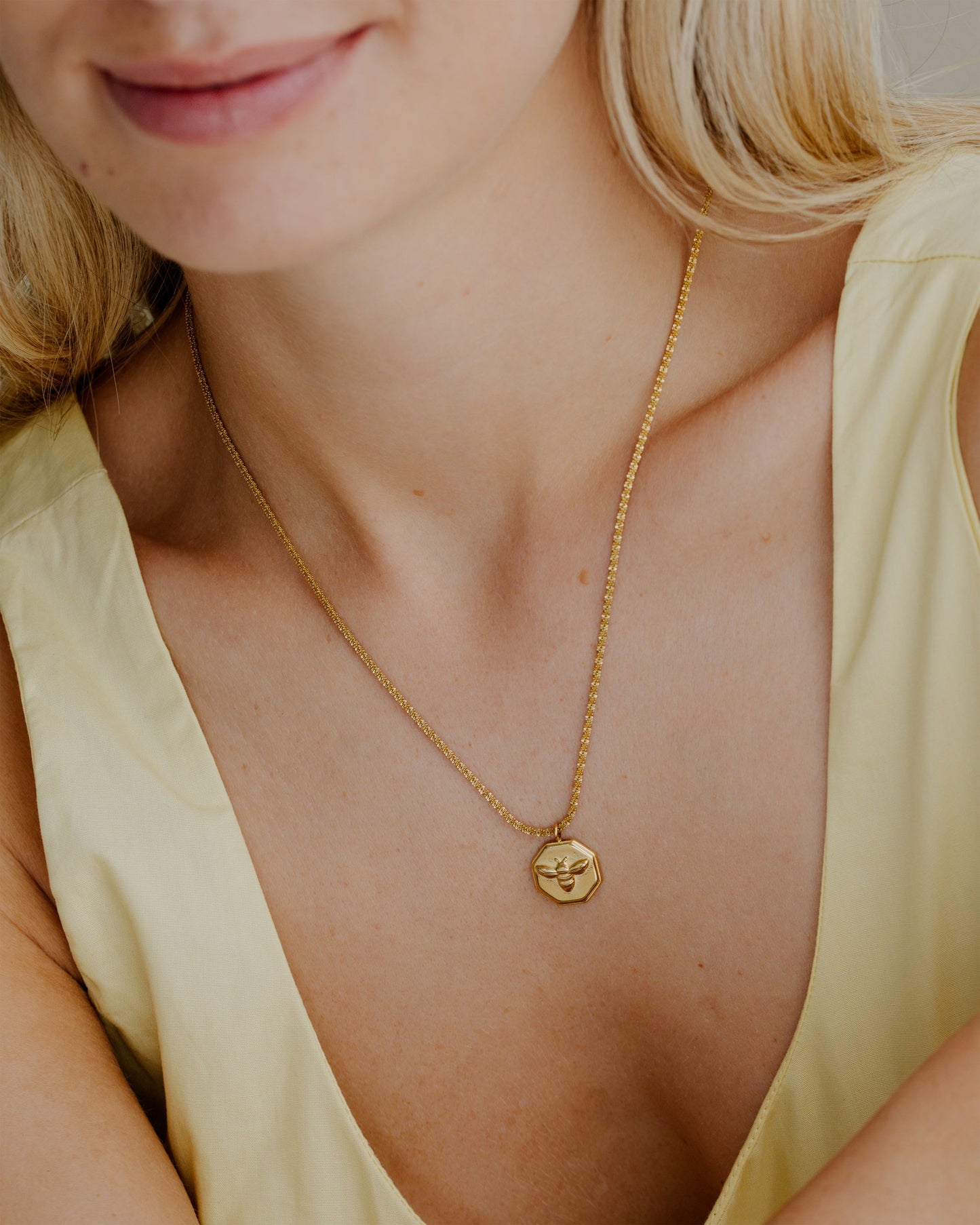 [[Farbe:Gold]]