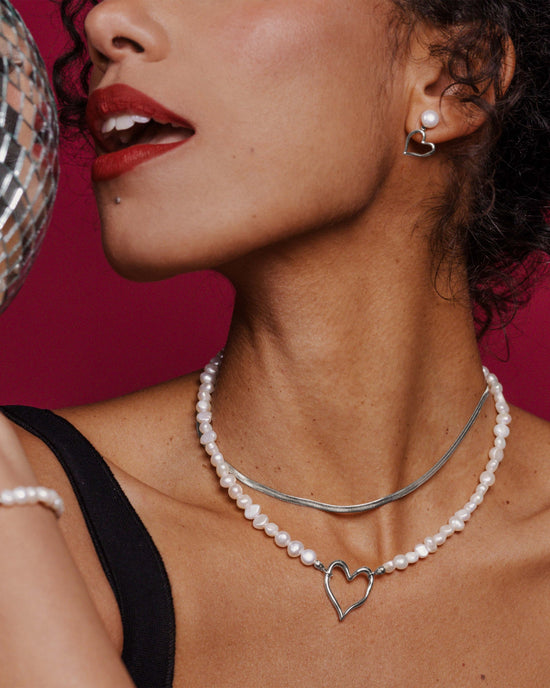 Melting Heart Pearl Necklace Silber