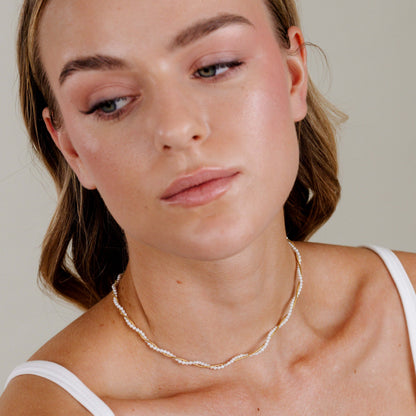 Infinite Bonding Necklace Gold