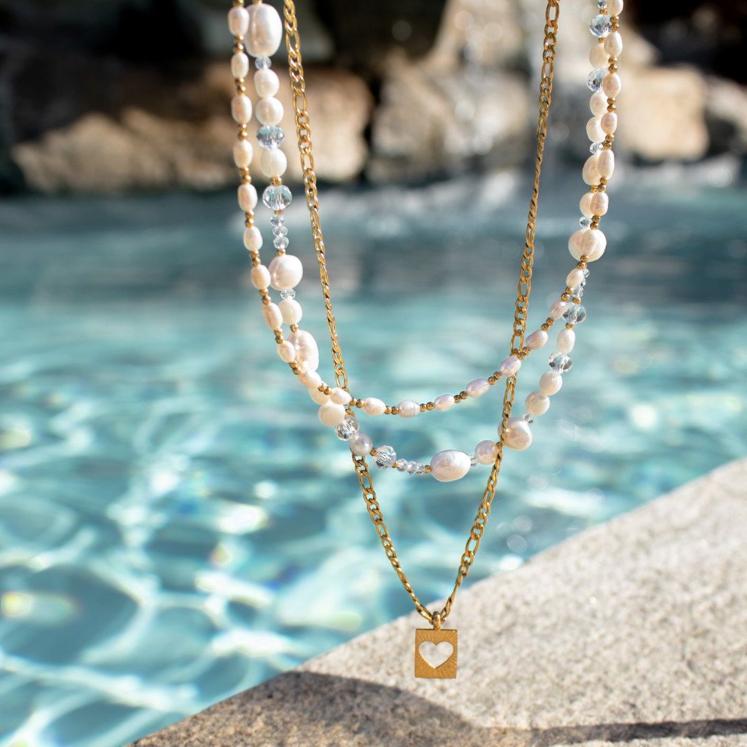 Icy Cool Pearl Necklace Gold