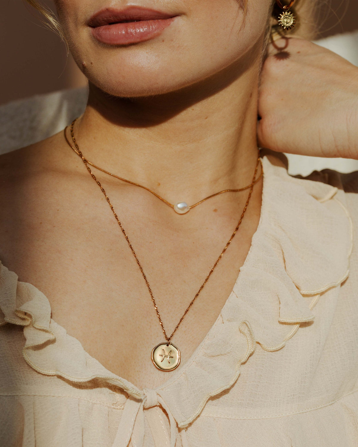 [[Farbe:Roségold,shopthelook]] lua-283