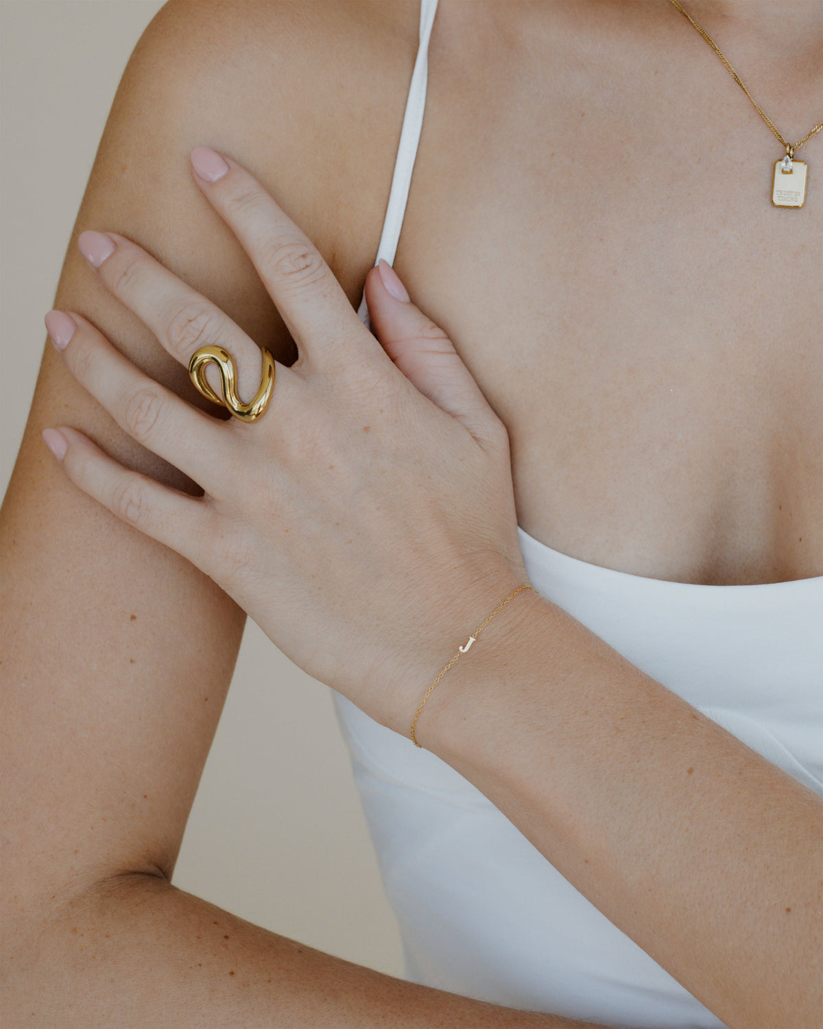 [[Farbe:Gold]]
