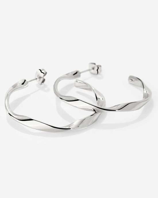 Sahira Hoop Studs Medium Silber