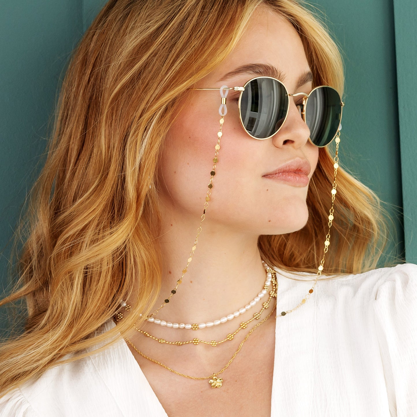 Spring Babe Sunglasses Chain Gold