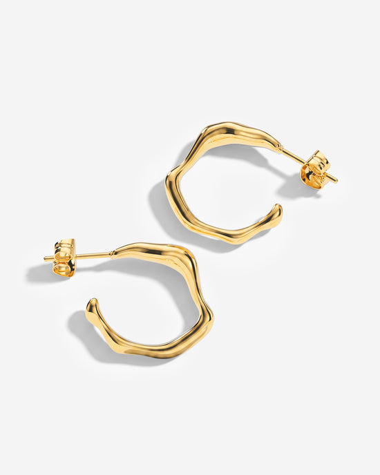 Solar Wave Hoops Studs Medium
