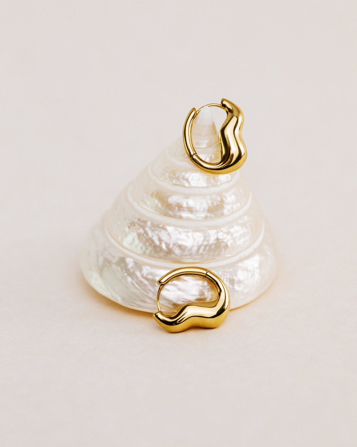 Fluid Grace Hoops