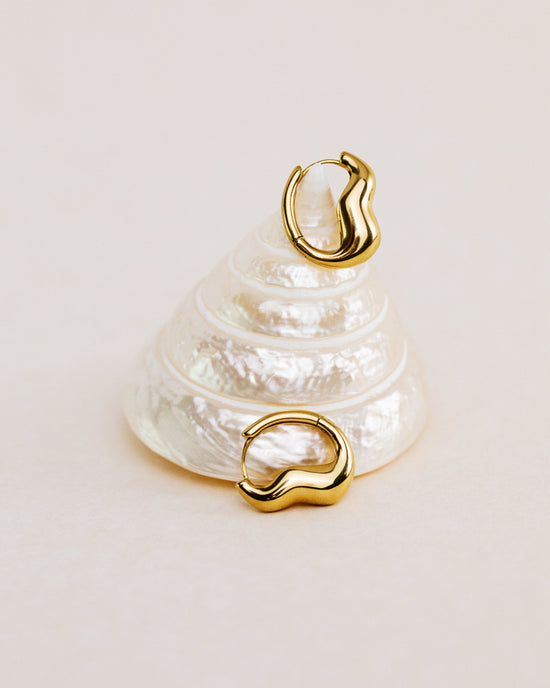 Fluid Grace Hoops