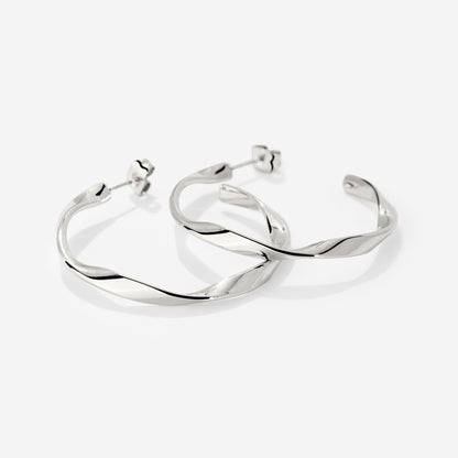 Sahira Hoop Studs Medium Silber