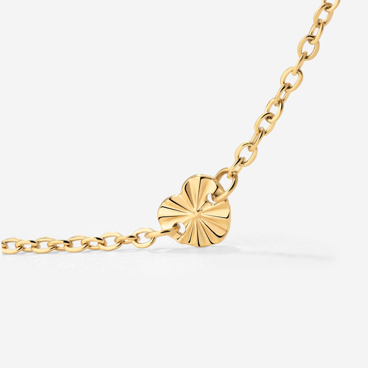 Glass Heart Bracelet Gold