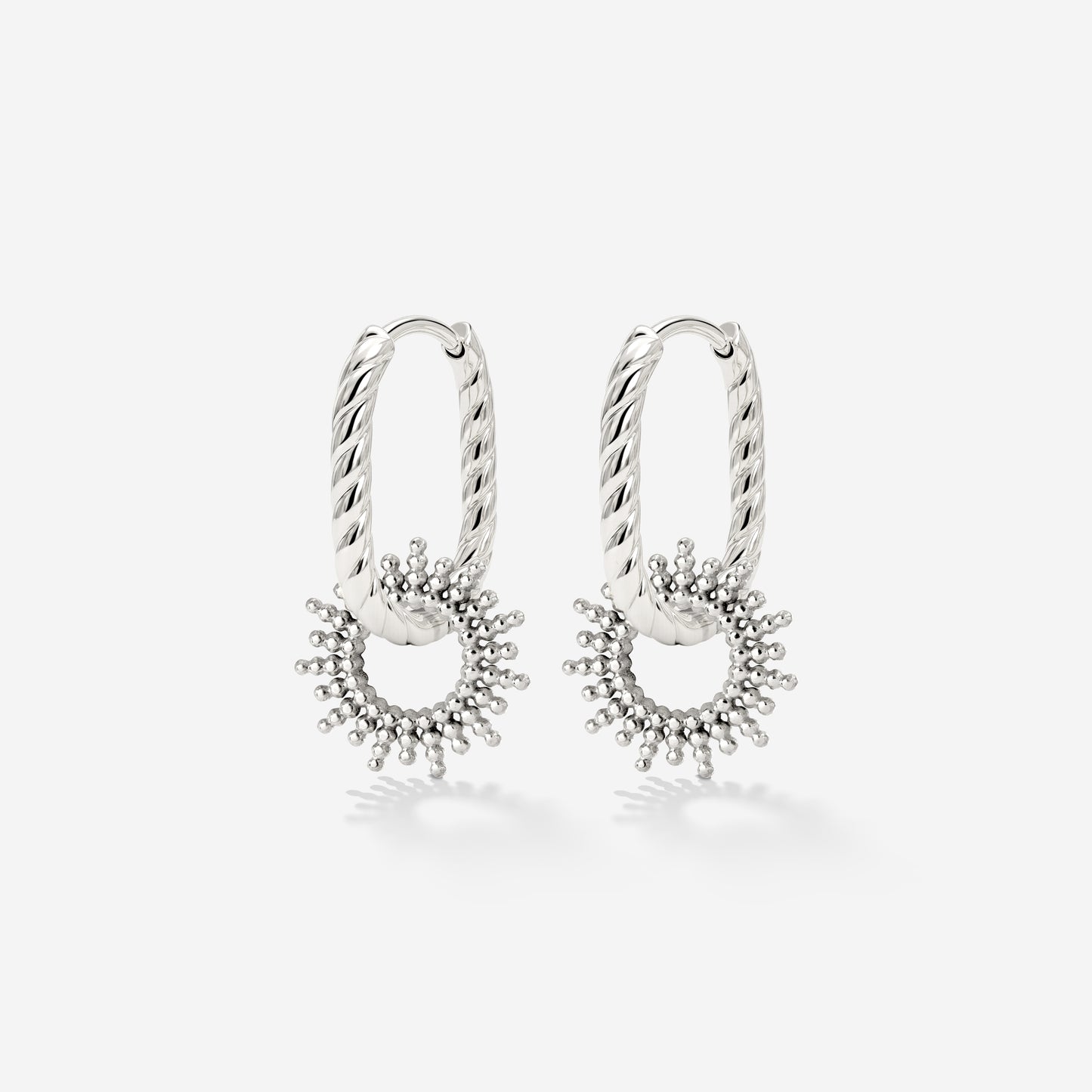 Sunny Oval Twisted Hoop Set Baby Silber