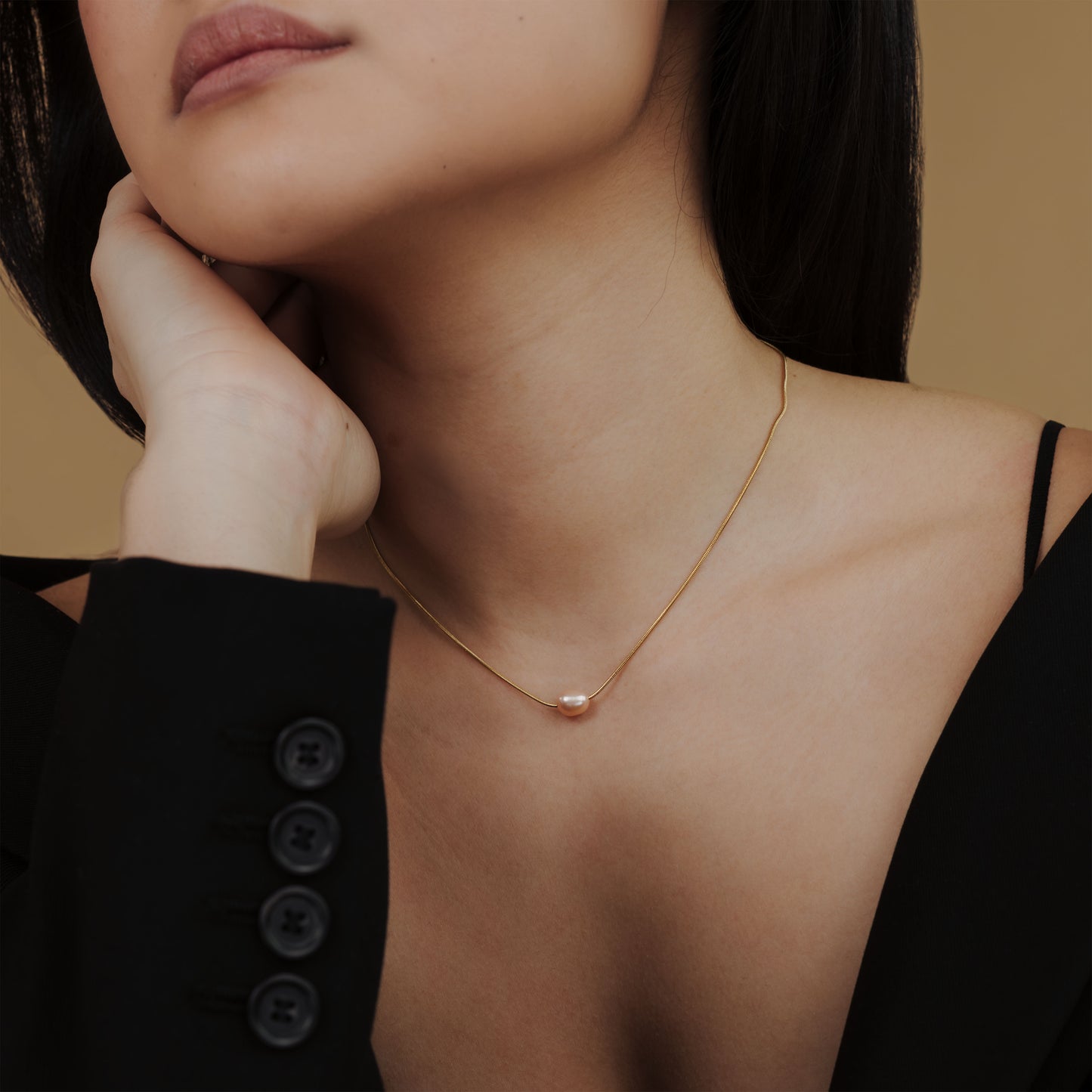 Blush Pearl Necklace Gold