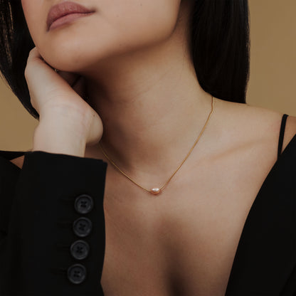 Blush Pearl Necklace Gold