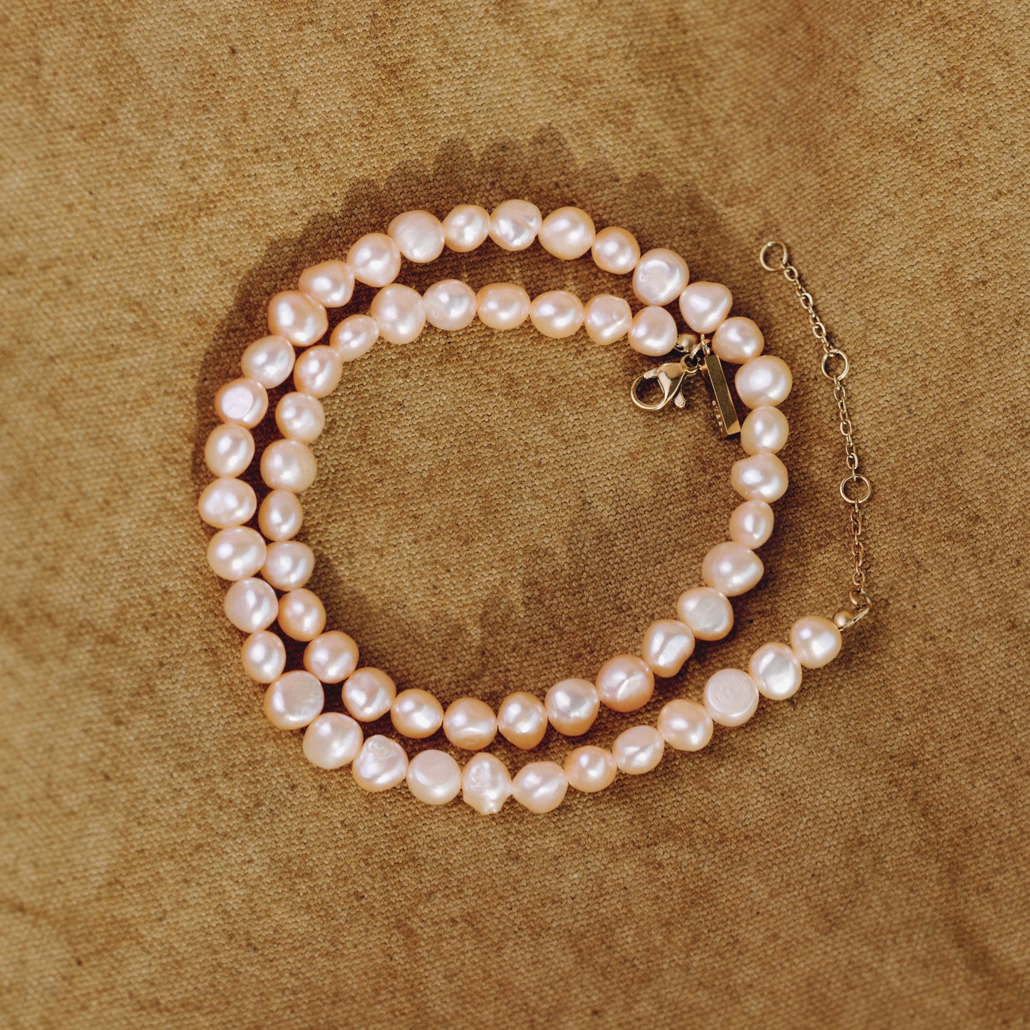 Dusty Rose Perlita Choker Gold