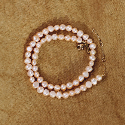 Dusty Rose Perlita Choker Gold