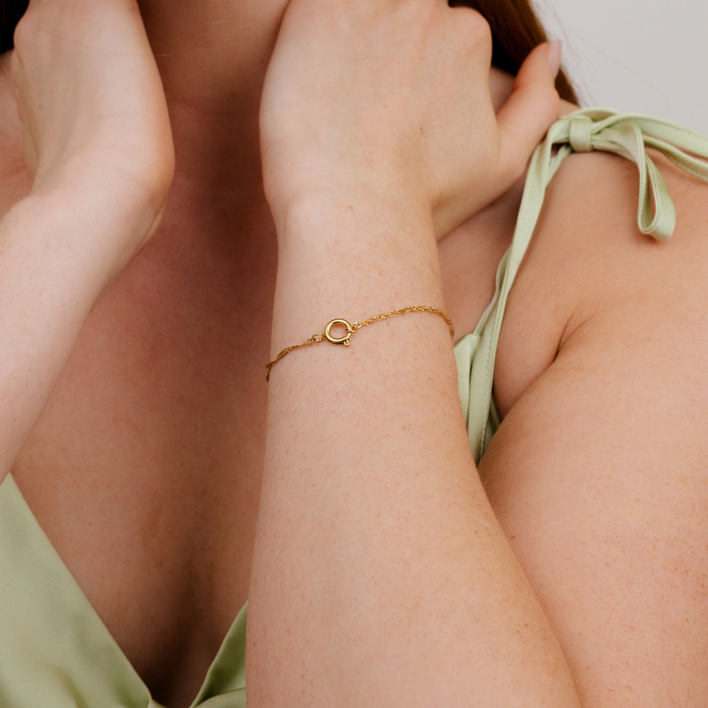 Singapore Chain Charm Bracelet Gold