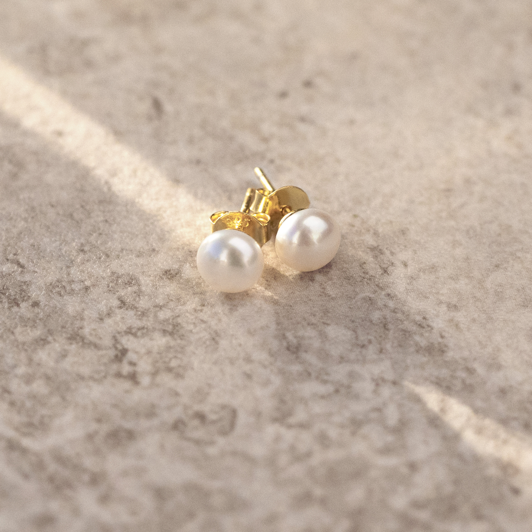 Pearly Studs Gold