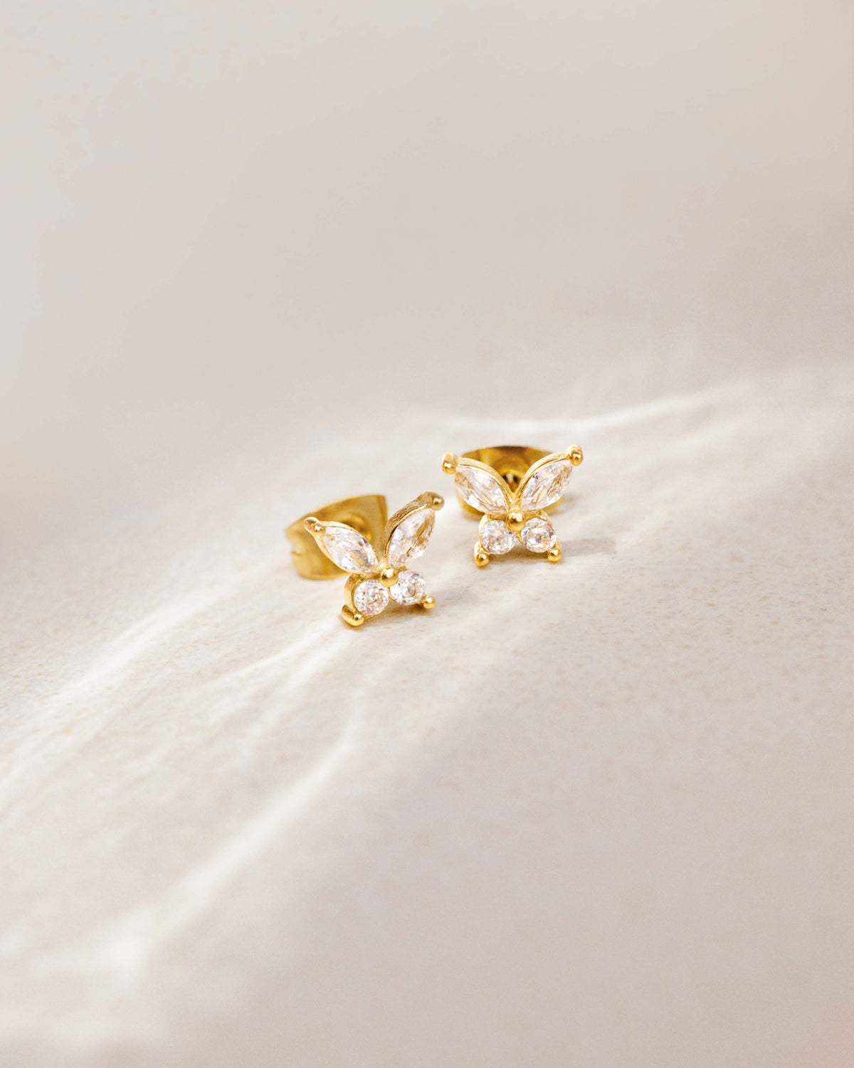 Mariposa Studs