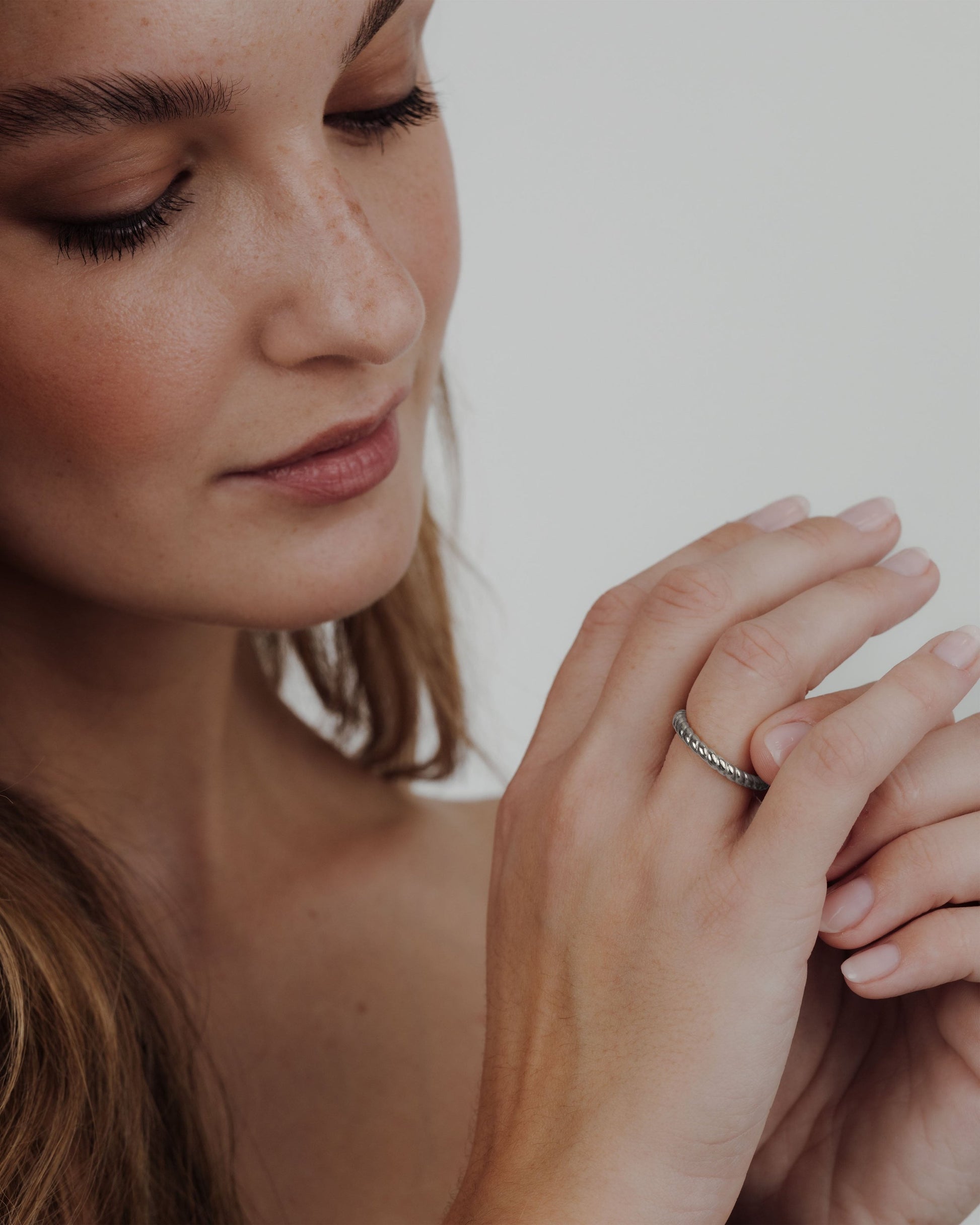 Endless Twist Ring Silber