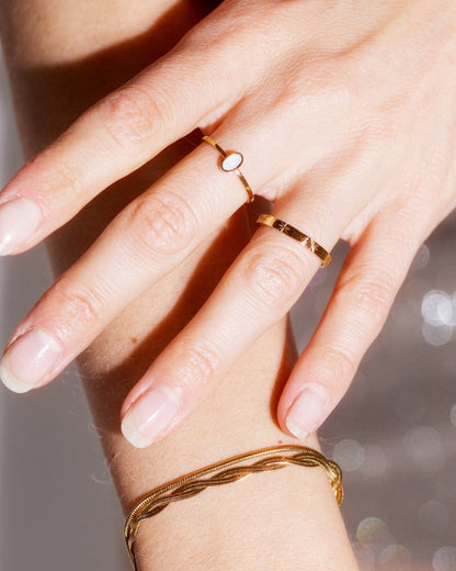 Round Snake Bracelet Gold