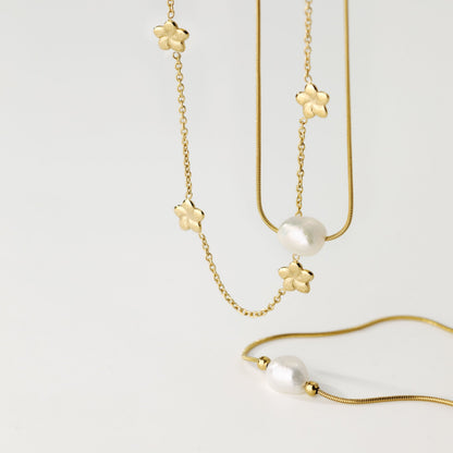 Minimalist Pearl Choker Gold