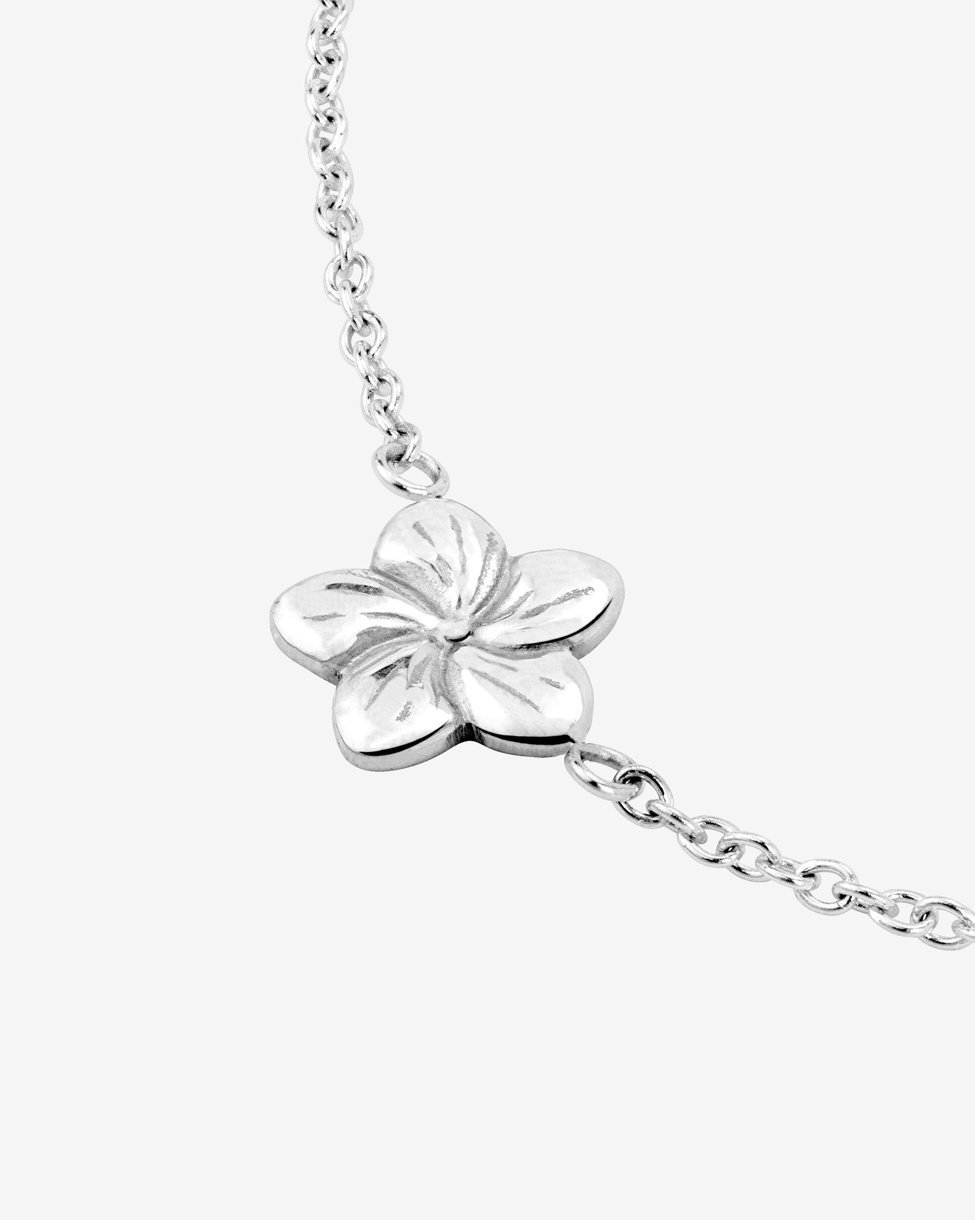 Floral Glow Choker Silber