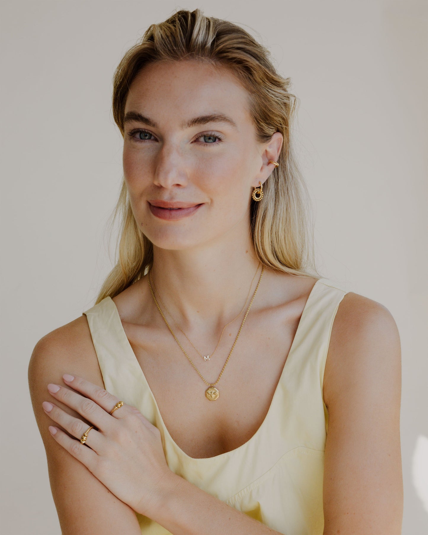 [[Farbe:Gold,shopthelook]]