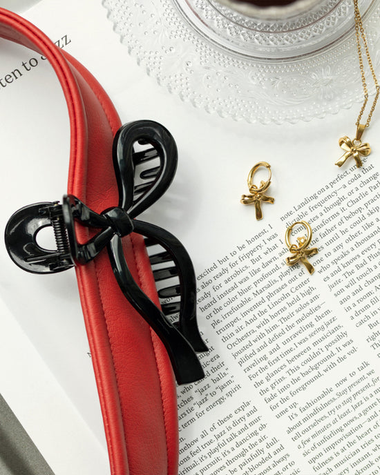 Pretty Ribbon Necklace Silber
