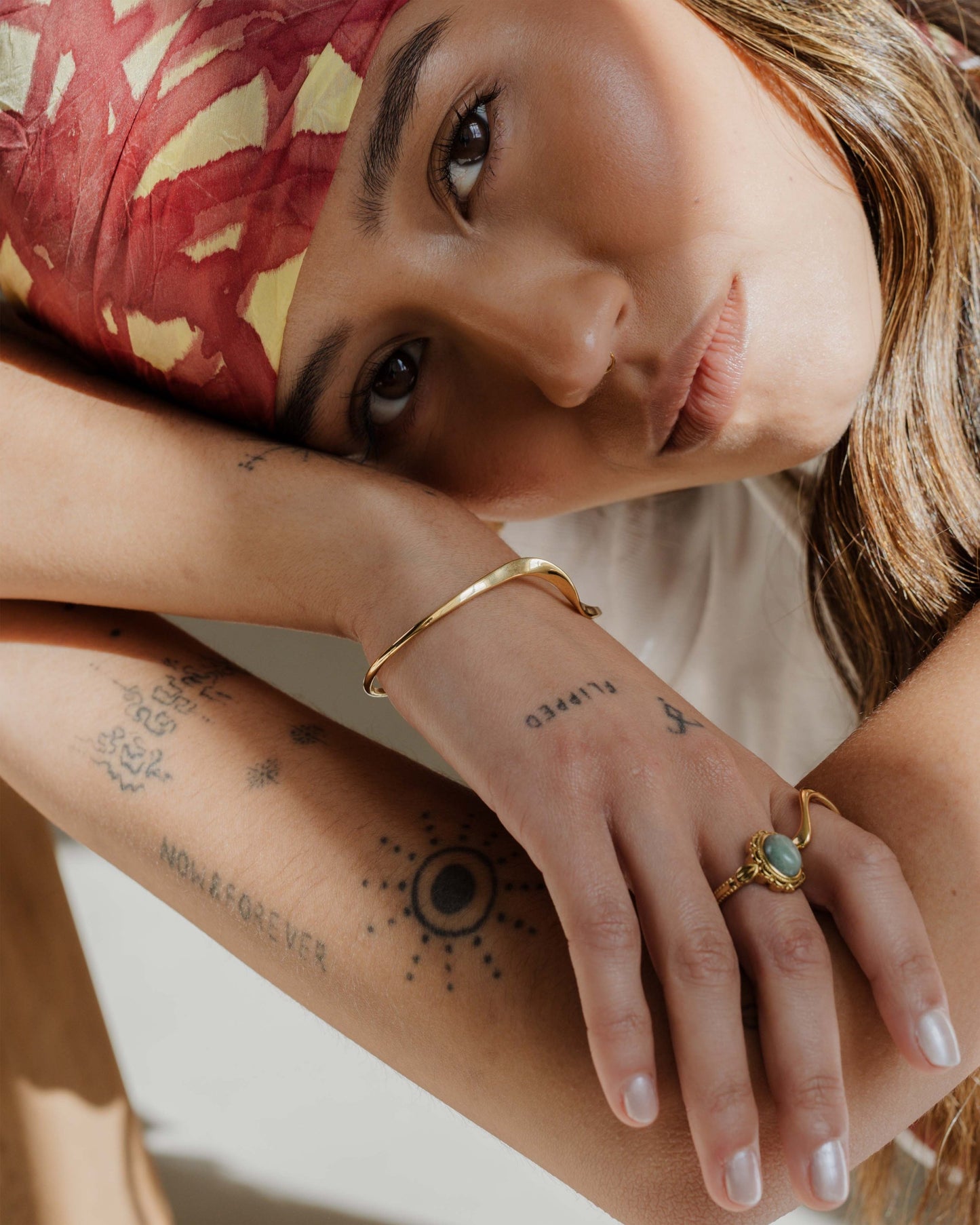 [[Farbe:Gold,shopthelook]]