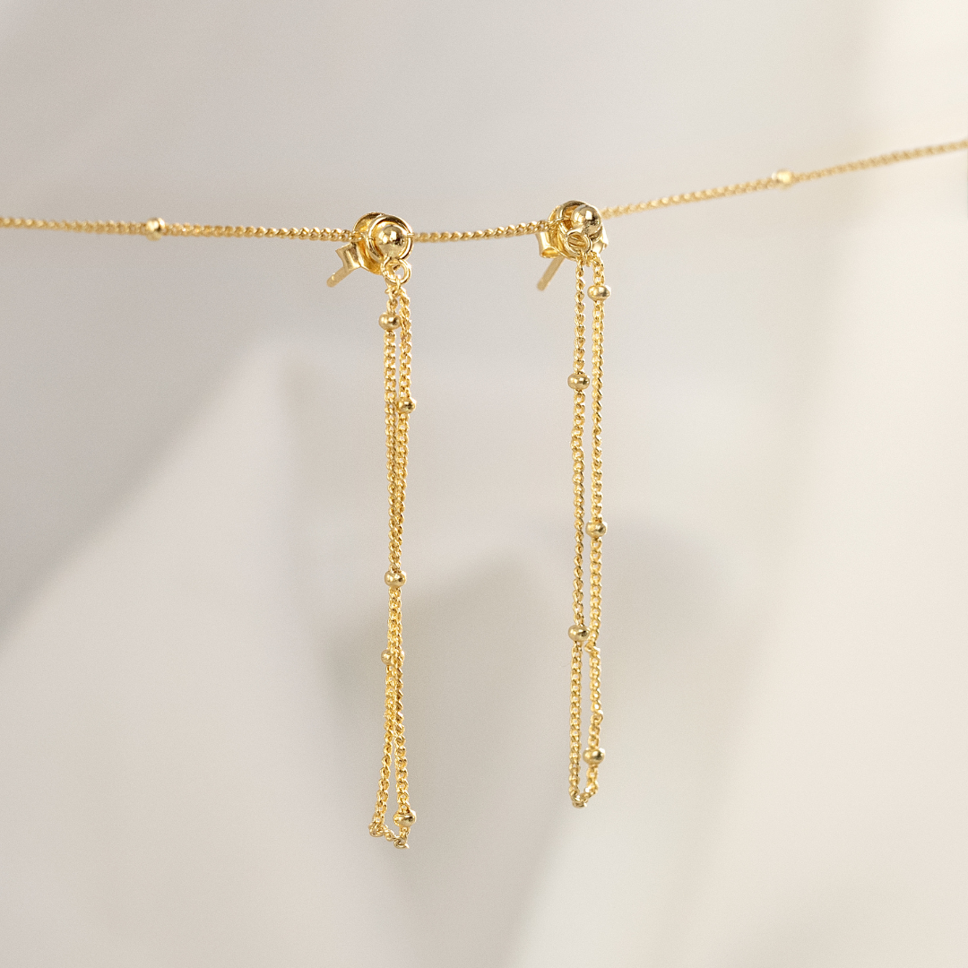 Delicate Chain Earrings Gold