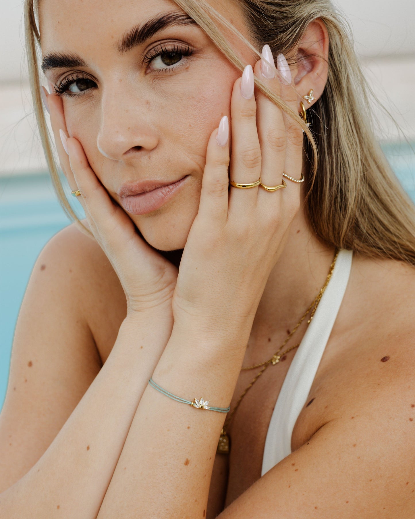 [[Farbe:Gold,shopthelook]]