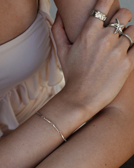 Curved Links Bracelet Silber